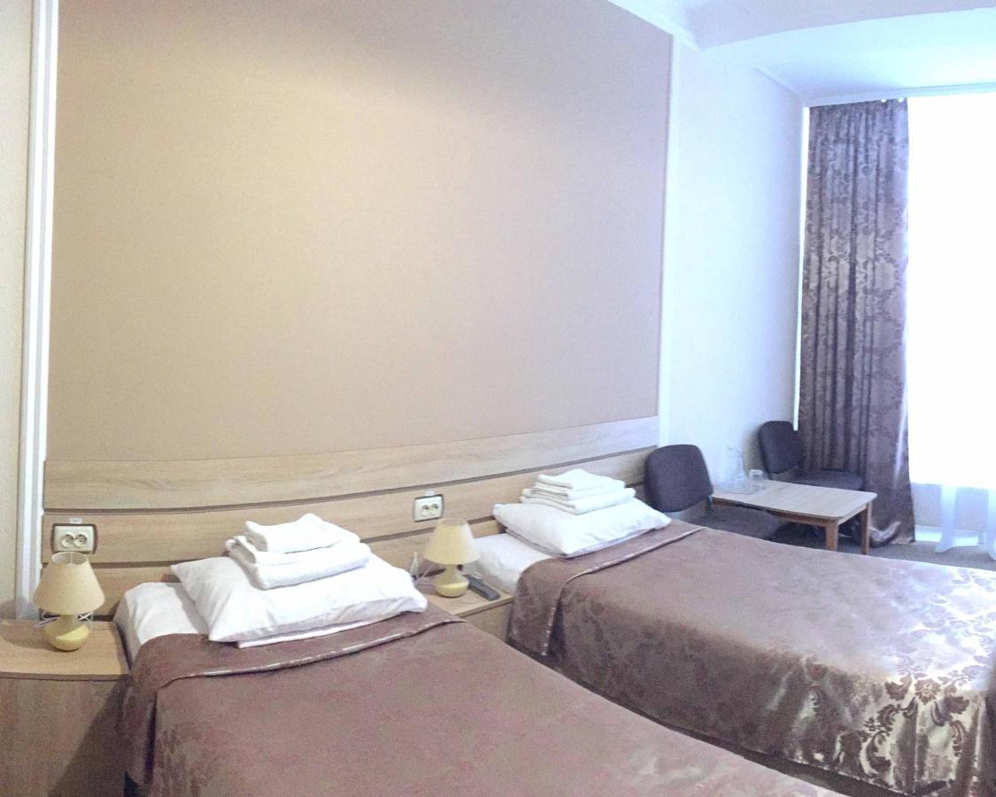 Dibrova Hotel Bila Tserkva Eksteriør billede