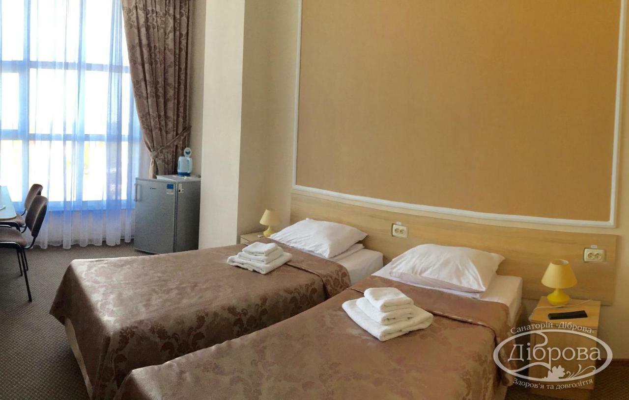 Dibrova Hotel Bila Tserkva Eksteriør billede